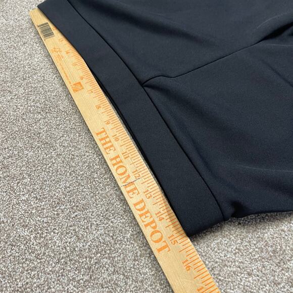 Express Scalloped Scallop Hem black Shorts Size Medium nwt - Picture 7 of 12